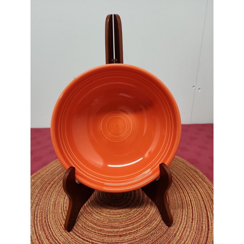 Fiesta Medium Bistro Coupe Bowl 7.58 Inch In Poppy Made In The USA EUC